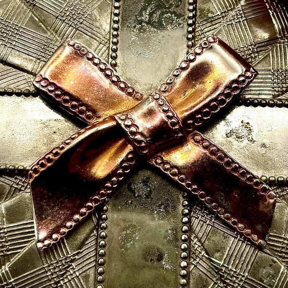 Vintage Godinger Oval Metal Gift / Trinket / Jewelry Box With Removable Lid - Picture 3 of 9